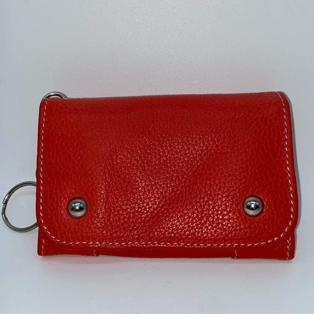 Soprano Genuine Leather Change Purse Wallet with Keychain